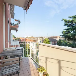  Appartamento Precotto Comfortable Flat With Balcony Italia